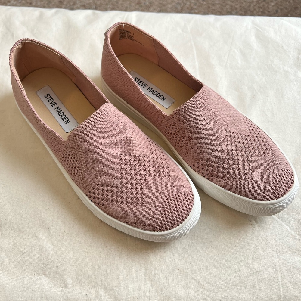 Steve Madden flats. - Picture 2 of 5
